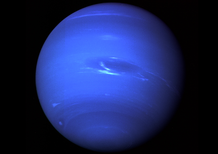 Когато Вояджър 2 достигна до Нептун през 1989 г само