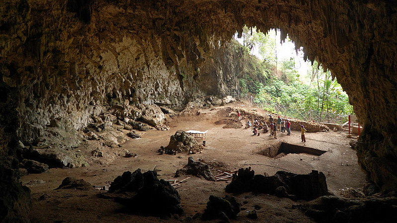 В пещера на индонезийския където бяха открити предизвикалите много