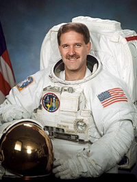 Джон Грънсфелд – учен и астронавт.