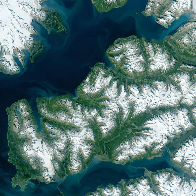 Далечният архипелаг Шпицберген, разположен само на 1300 км от Северния