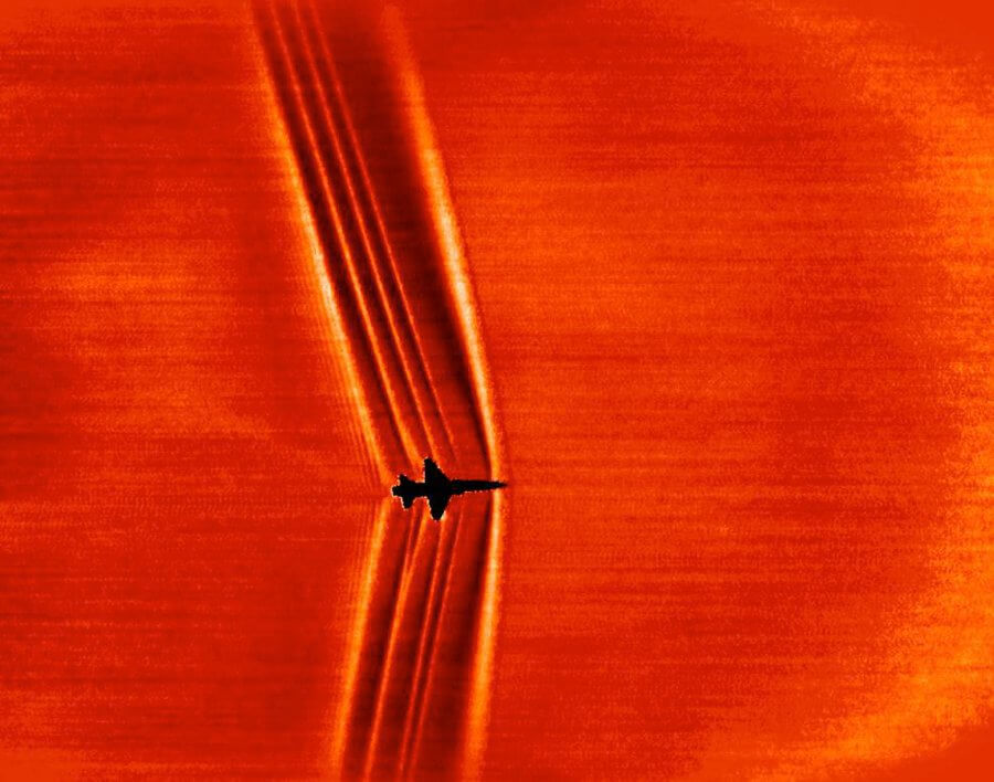 НАСА е публикувала снимка на ударните вълни на фона на