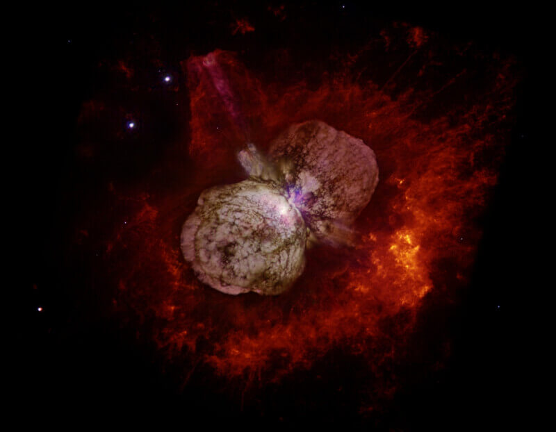 Ета Кил е една от най разпознаваемите звездни системи на астроснимките