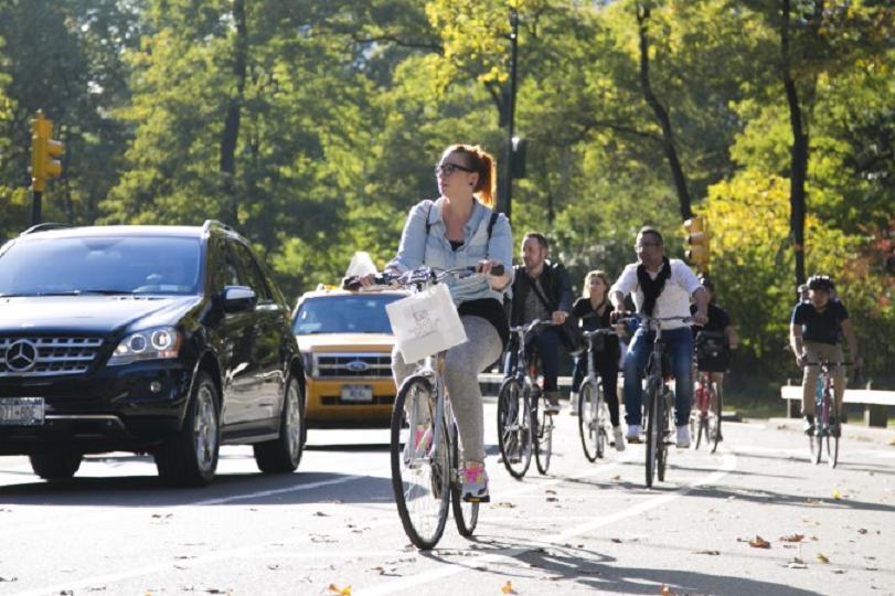 Глобално преминаване към обикновени и електрически велосипеди ще намали емисиите