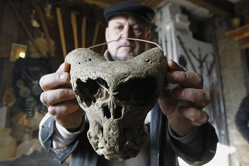 В планините на Адигея са открити два черепа на неизвестни