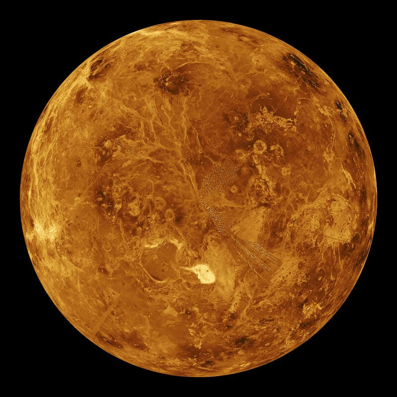 Венера неслучайно е наричана сестра на Земята двете небесни тела