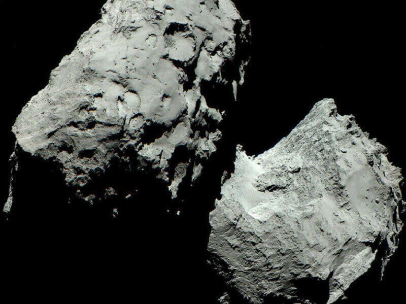 Независимо от изключително ниската си маса кометата 67P Чурюмов Герасименко не съдържа