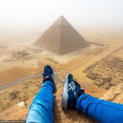 качи на Хеопсовата пирамида