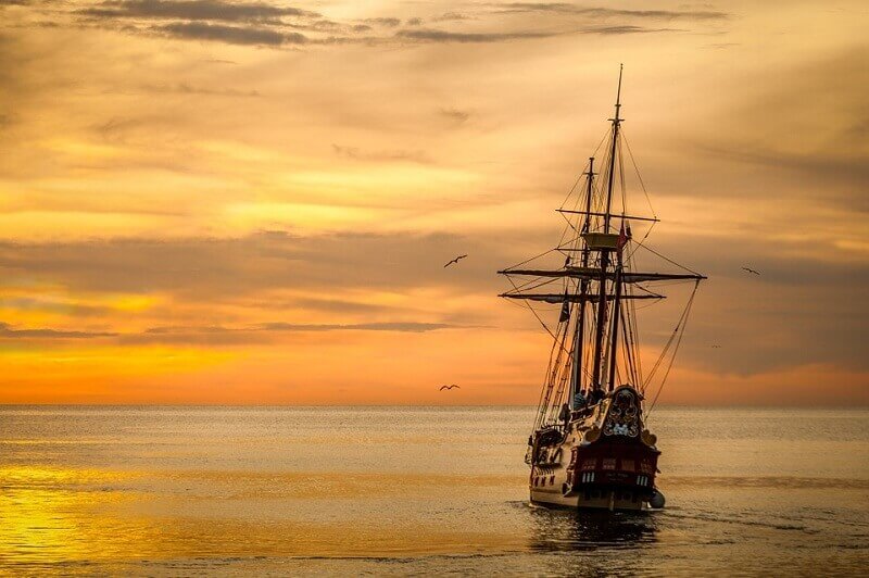 Потъналите кораби се асоциират с пирати и съкровища, но всъщност