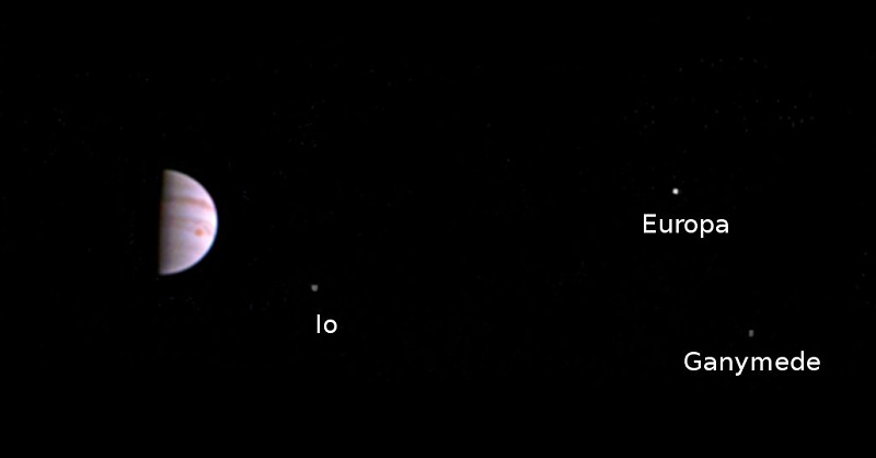 НАСА разпространи първата снимка направена от космическата сонда Juno след