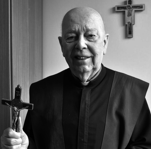 На 91 години почина най известният екзорсист на Римокатолическата църква отец