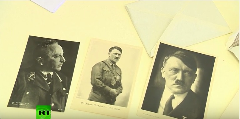 Монети документи снимки и книгата на Хитлер Моята борба бяха
