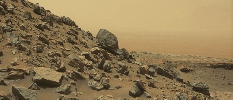 Откакто ровърът на НАСА Кюриозити (Curiosity) направи историческото си кацане