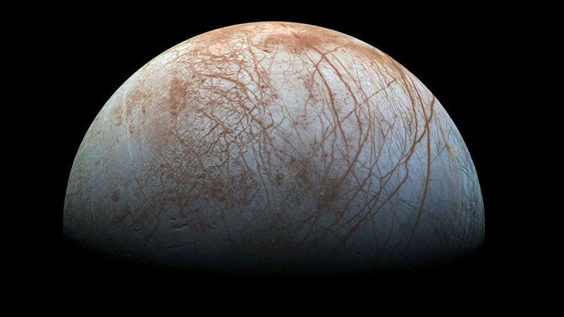 Обвивката на Европа известната ледена луна на Юпитер може да