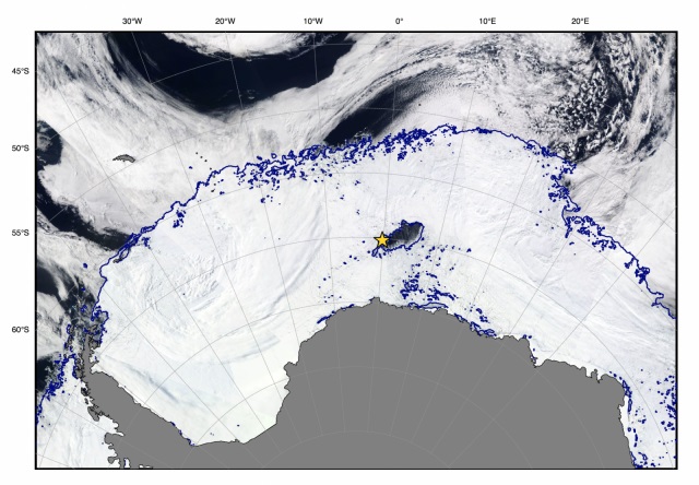 Огромна дупка в леда покрил морето на Арктика се появи