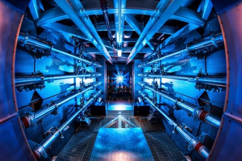 Най-големият лазер в света е създаден в Националната Лаборатория Лорънс