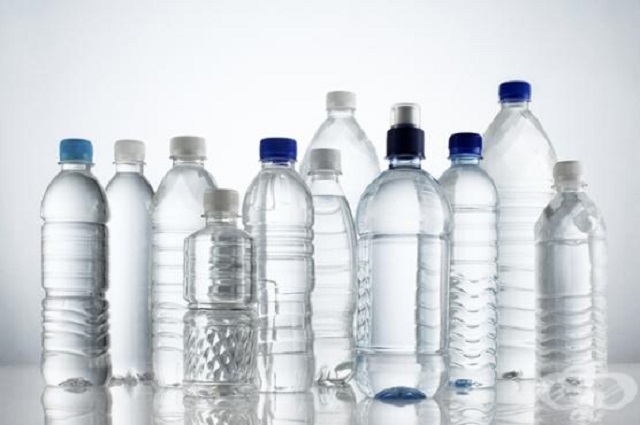 Добре известно е колко вредни са пластмасовите бутилки и други