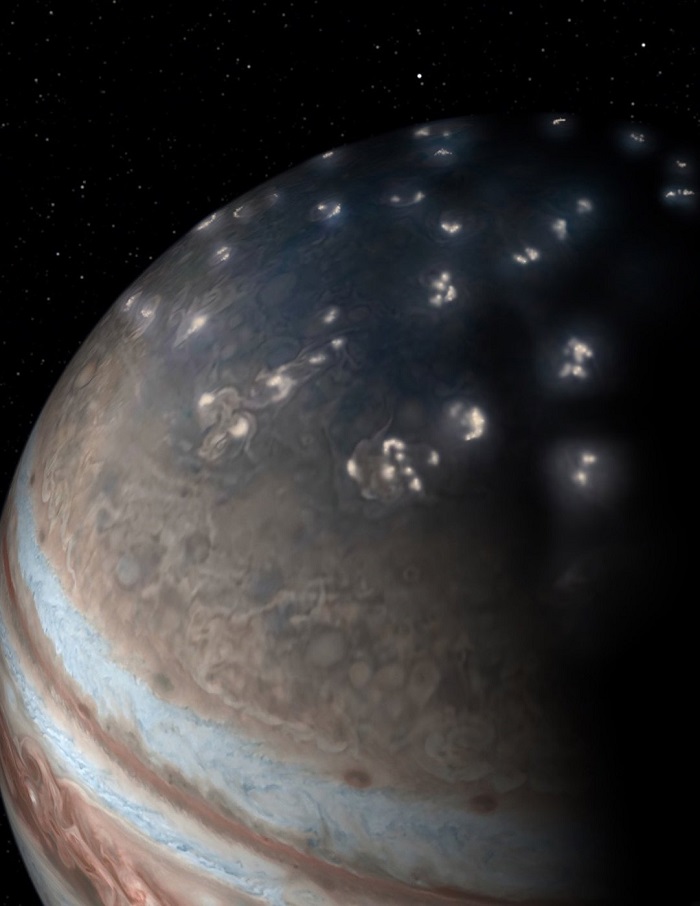 Бурите със светкавици на Юпитер са много по-чести и много