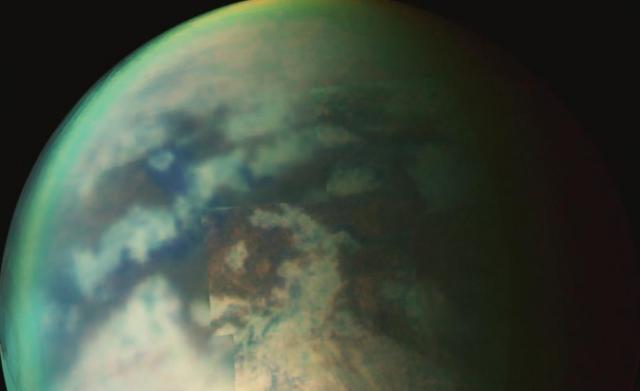 Сатурн има 83 луни Но една от тях Титан е