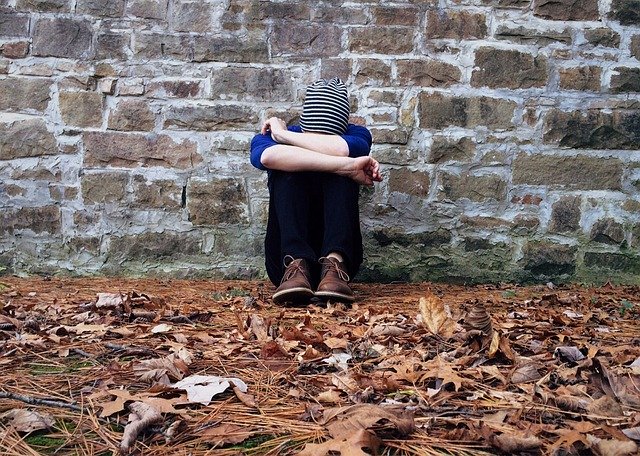 Да бъдеш самотен или социално изолиран може да повлияе негативно