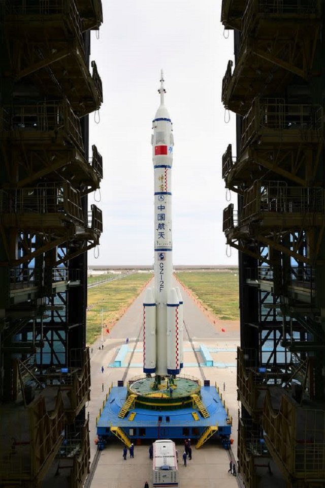 Китайски космически кораб ще бъде изстрелян от пустинята Гоби с
