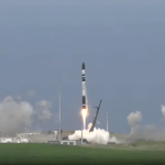 Rocket Lab отложи първия полет на Neutron за средата на 2026 г.