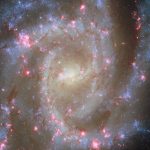 Hubble засне близка спирална галактика, наподобяваща цъфнали цветя