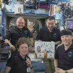 Отбелязаха Деня на благодарността в Космоса: Пуйка и омар на МКС